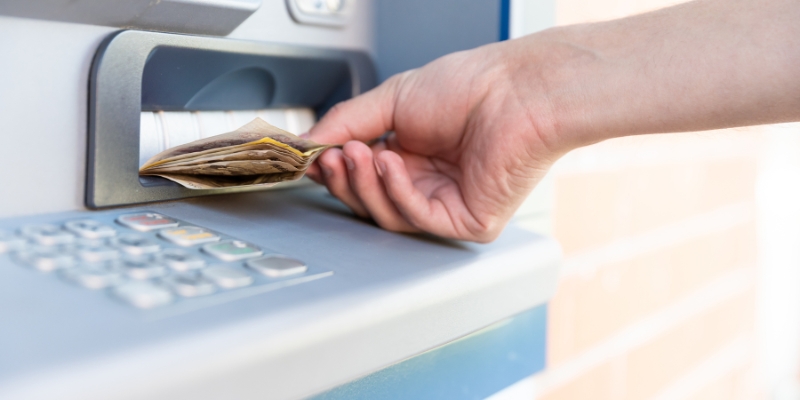 Những vấn đề hay gặp phải khi rút tiền xóc đĩa online