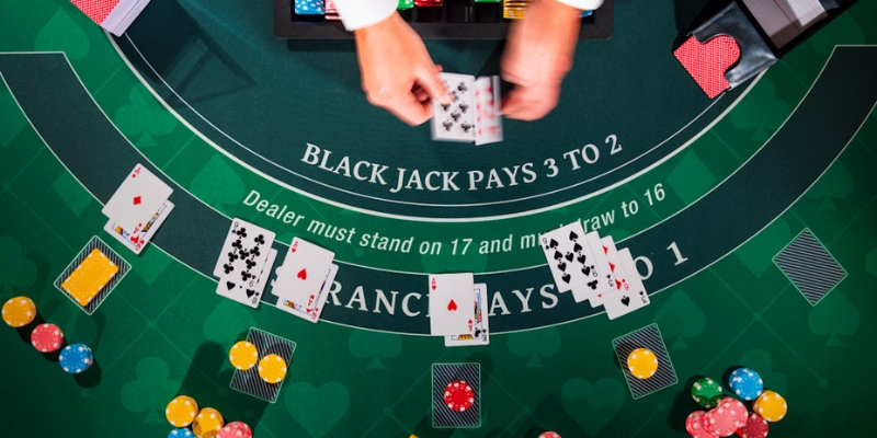Phân tích các tình huống khi chơi blackjack